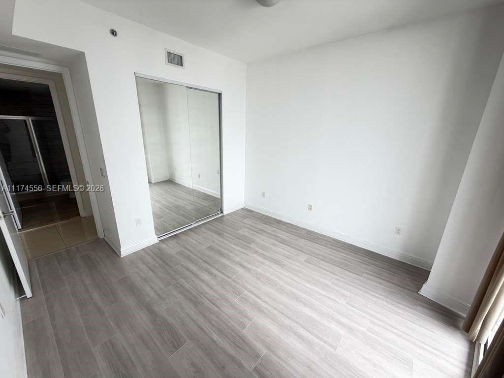 TDR TOWER II CONDO - Residential