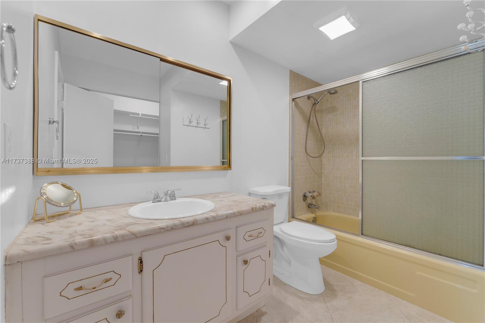 FAIRWAYS RIVIERA CONDO - Residential