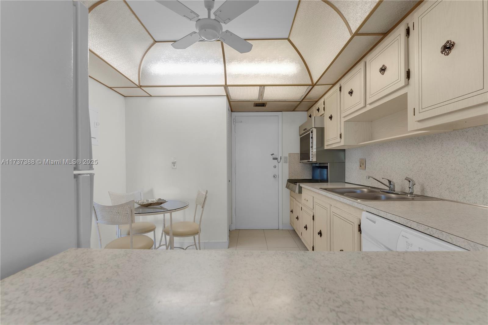 FAIRWAYS RIVIERA CONDO - Residential