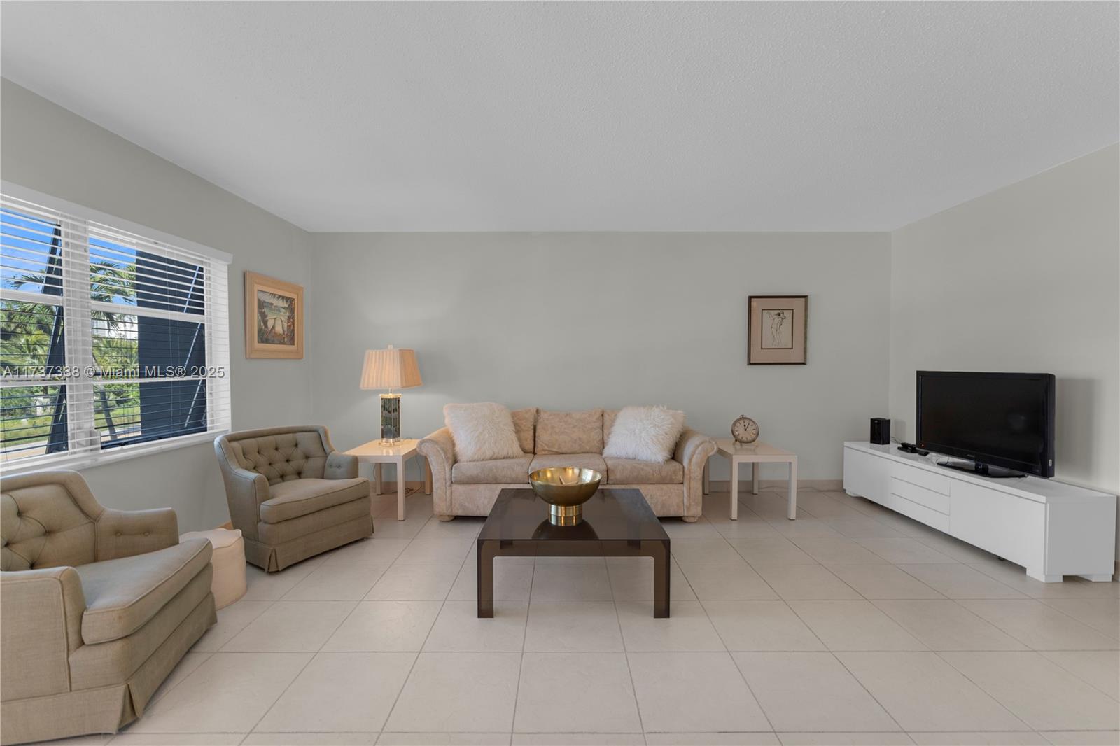 FAIRWAYS RIVIERA CONDO - Residential