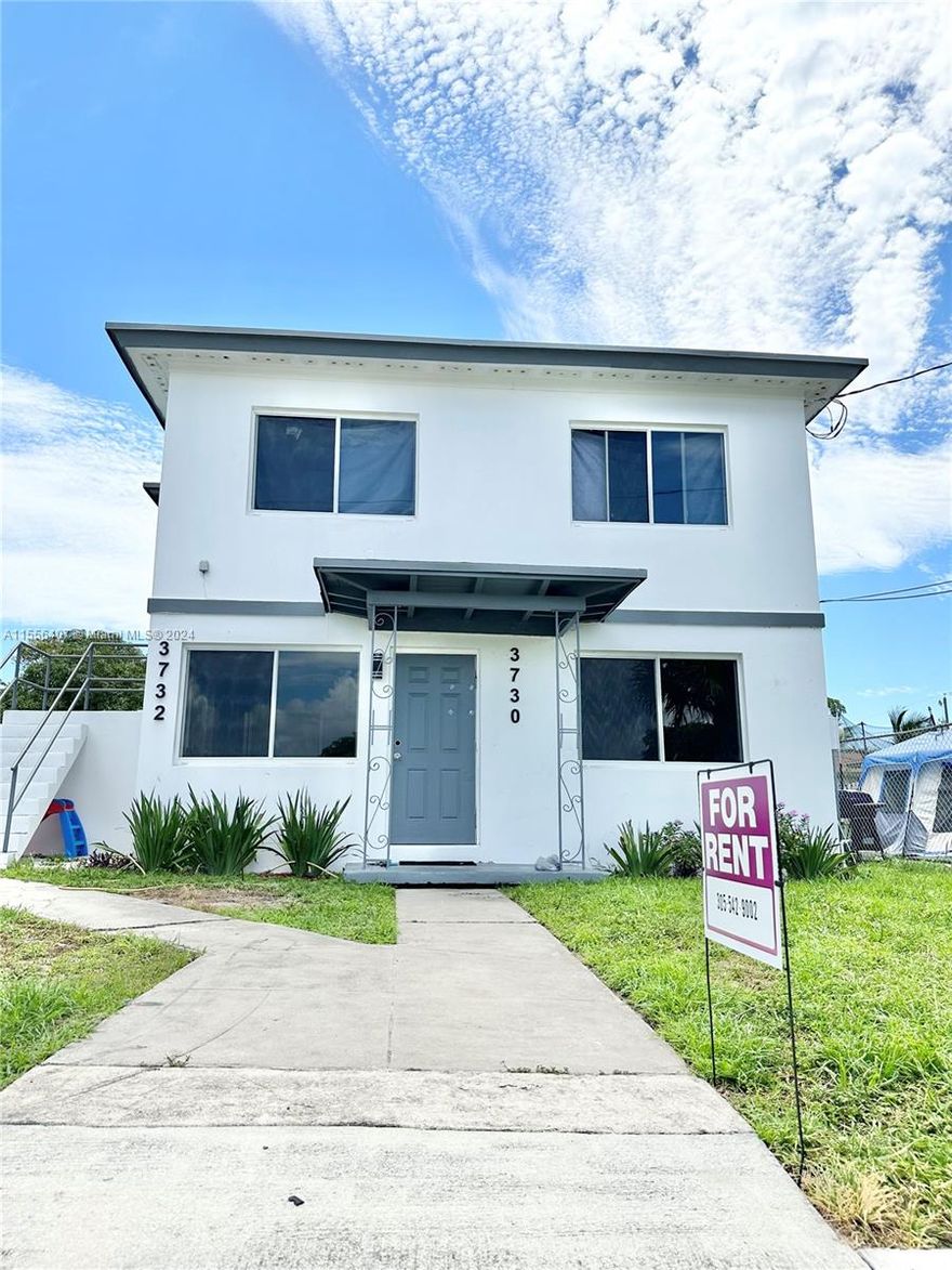 Newly renovated 2 bedroom1 bathroom gem w/ new impact windows for enhanced light &energy efficiency. Spacious backyard for outdoor activities. Upgraded kitchen and bath w/ convenient in unit washer and dryer. Individual minisplit AC units in each room. Rent $2100/m Security deposit $2100.
