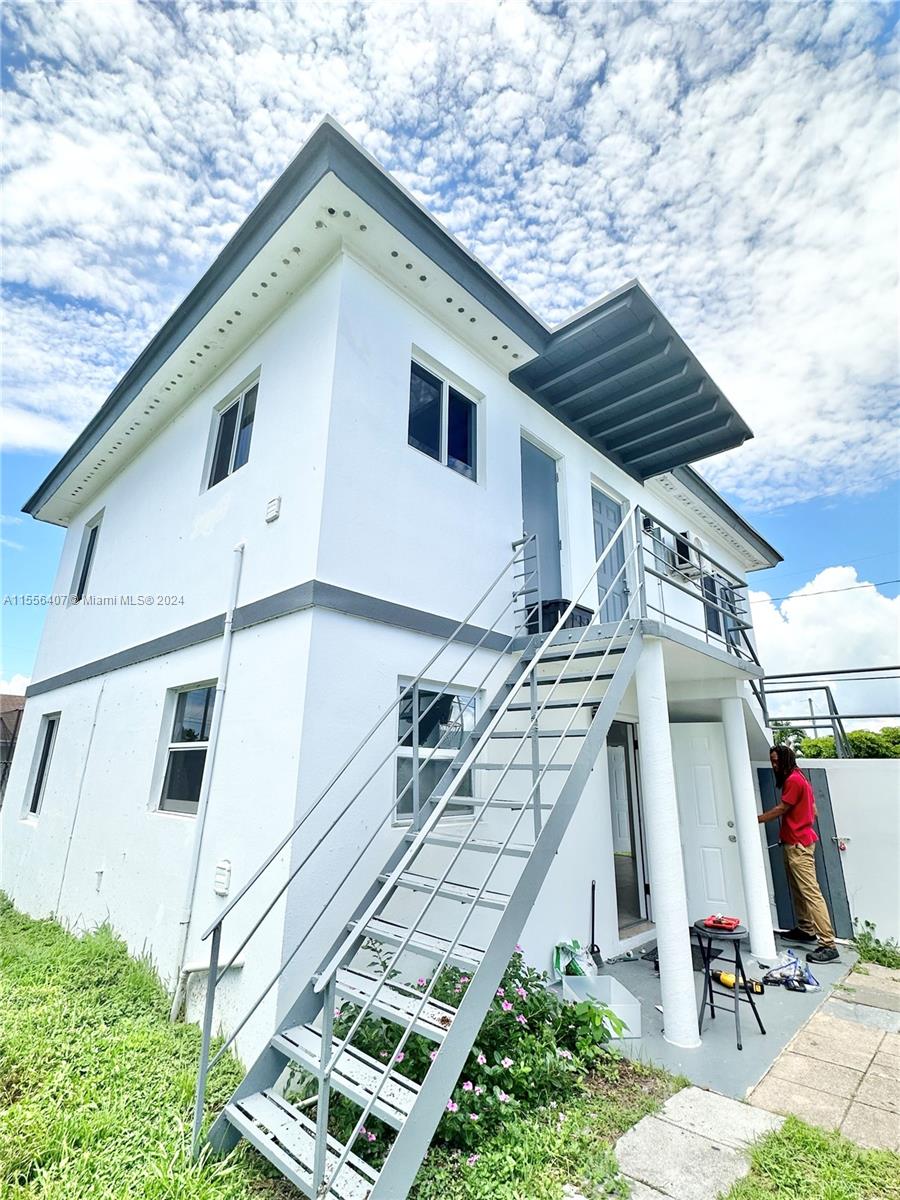 ACREHOME PARK FIRST ADD - Residential Lease