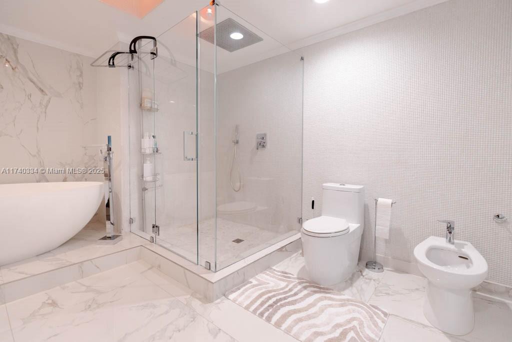 BEACH CLUB THREE CONDO - Residential