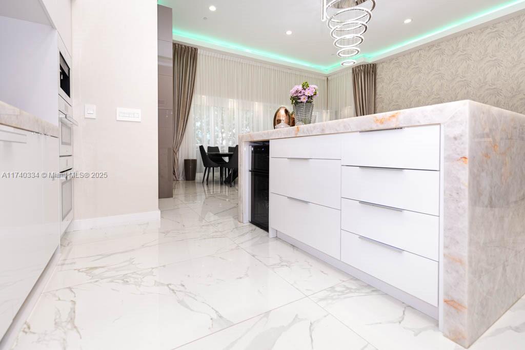 BEACH CLUB THREE CONDO - Residential