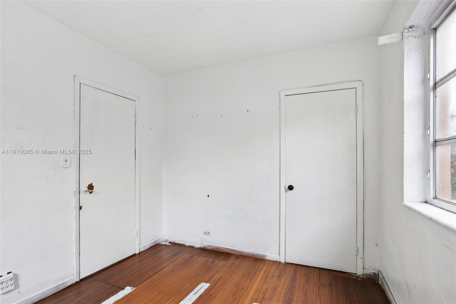 INGLESIDE PARK - Residential