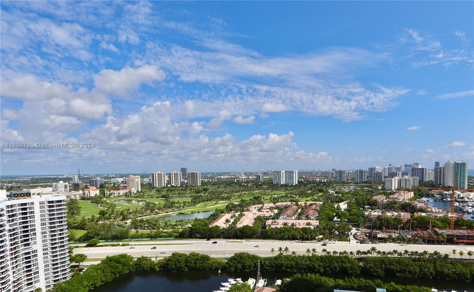 MYSTIC POINTE AT AVENTURA - Residential