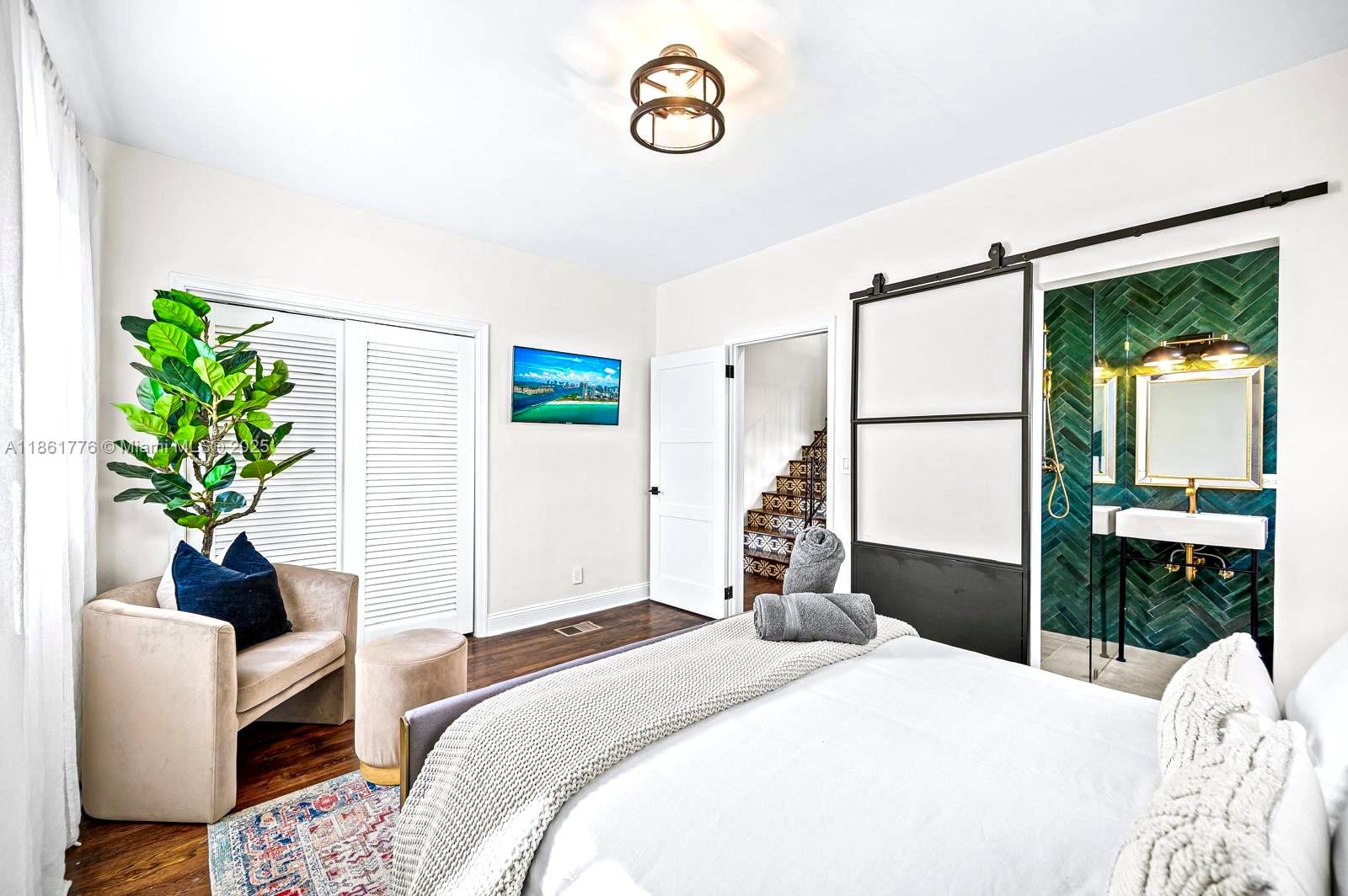 SHORECREST - Residential