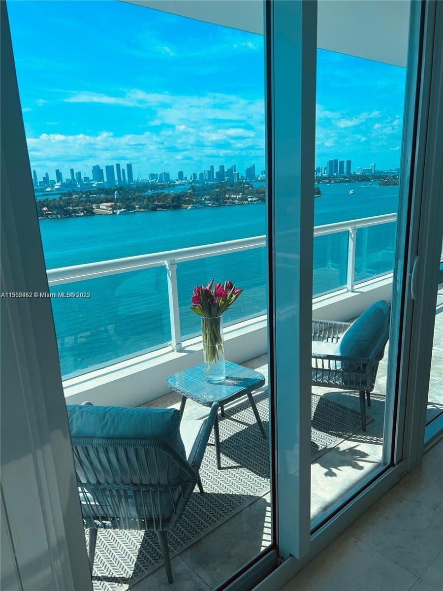 THE BENTLEY BAY CONDO - Residential Lease