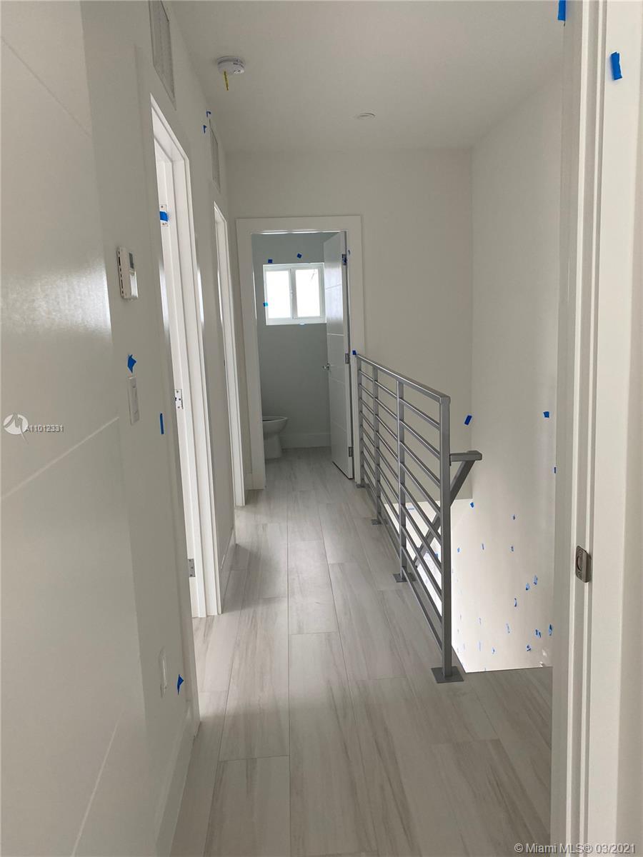 BIRD ROAD HIGHLANDS - Residential