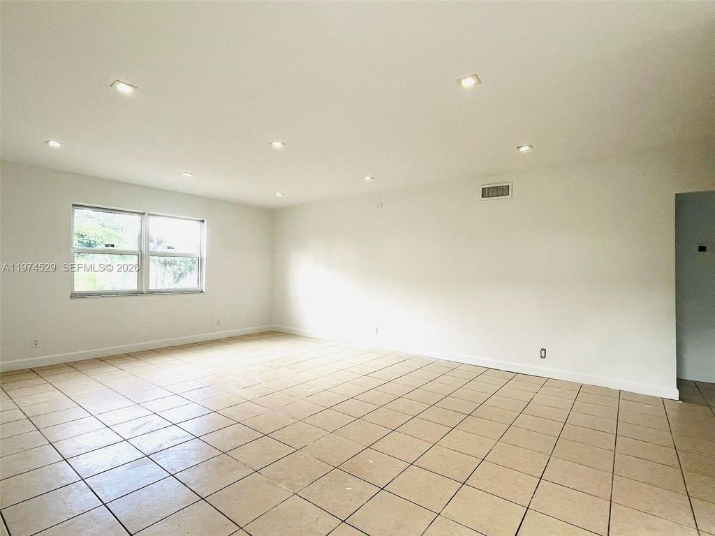 Photo of 608 SW 16th Ave #B, Fort Lauderdale, FL 33312 (MLS # A11974529)