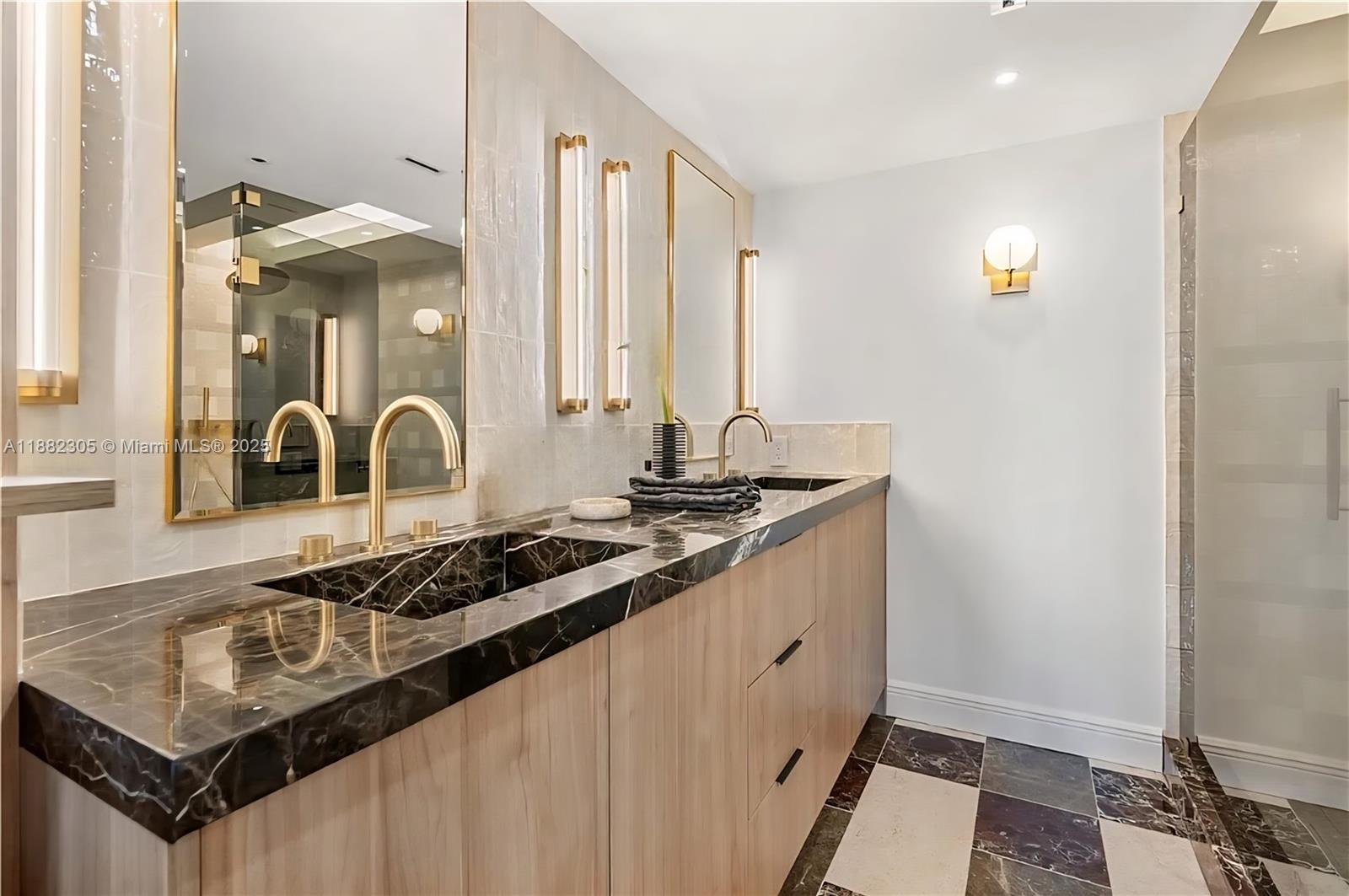 4000 Towerside Ter 1109