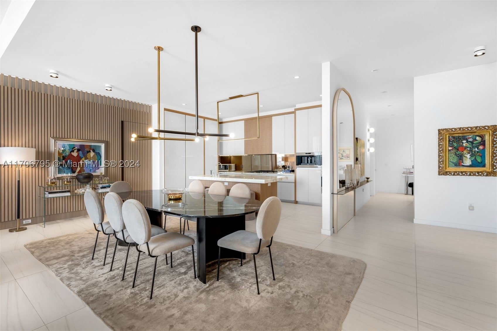 2811 S Bayshore Dr 20BC