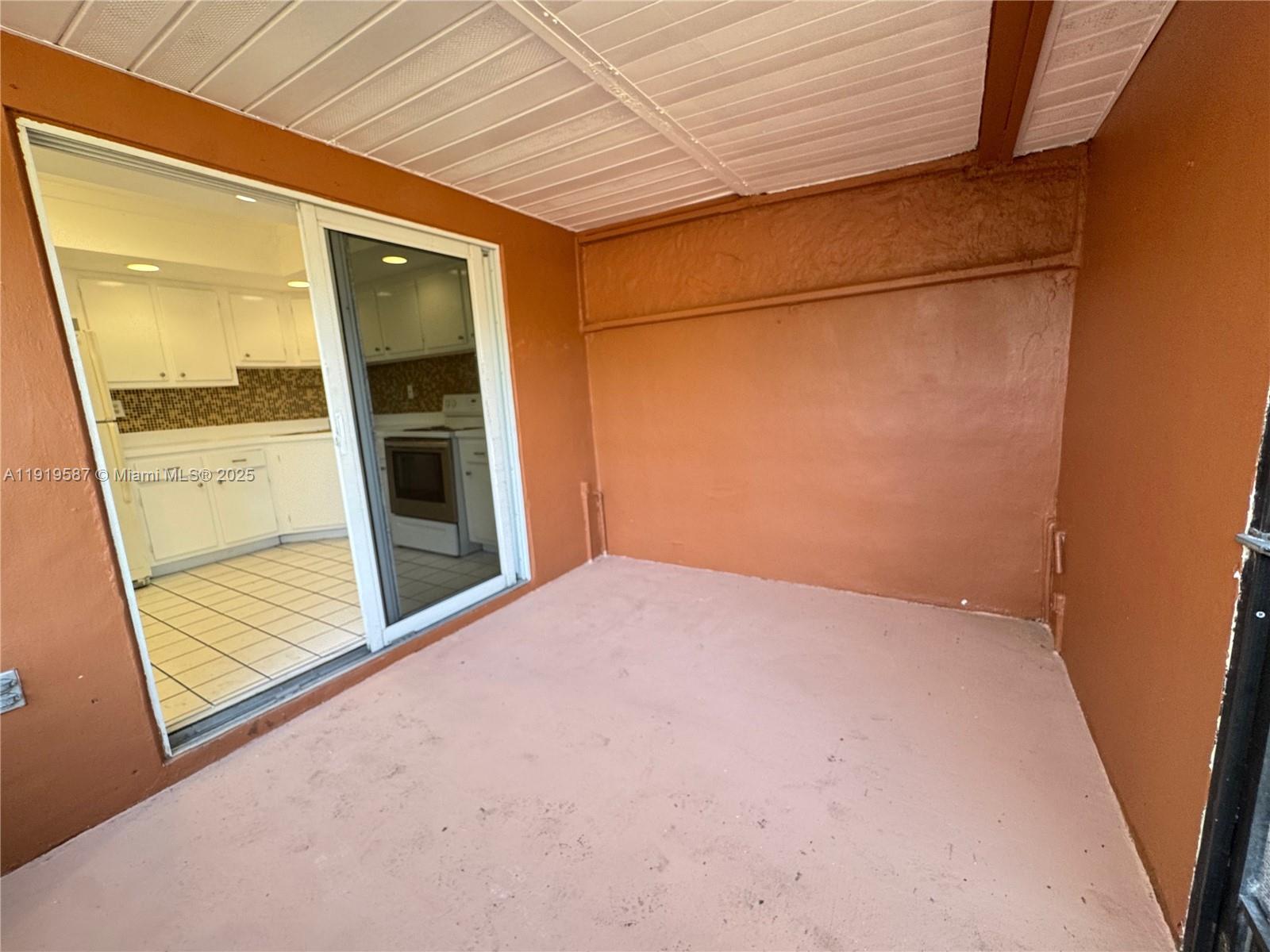 LYNN PARK REPLAT - Residential Lease