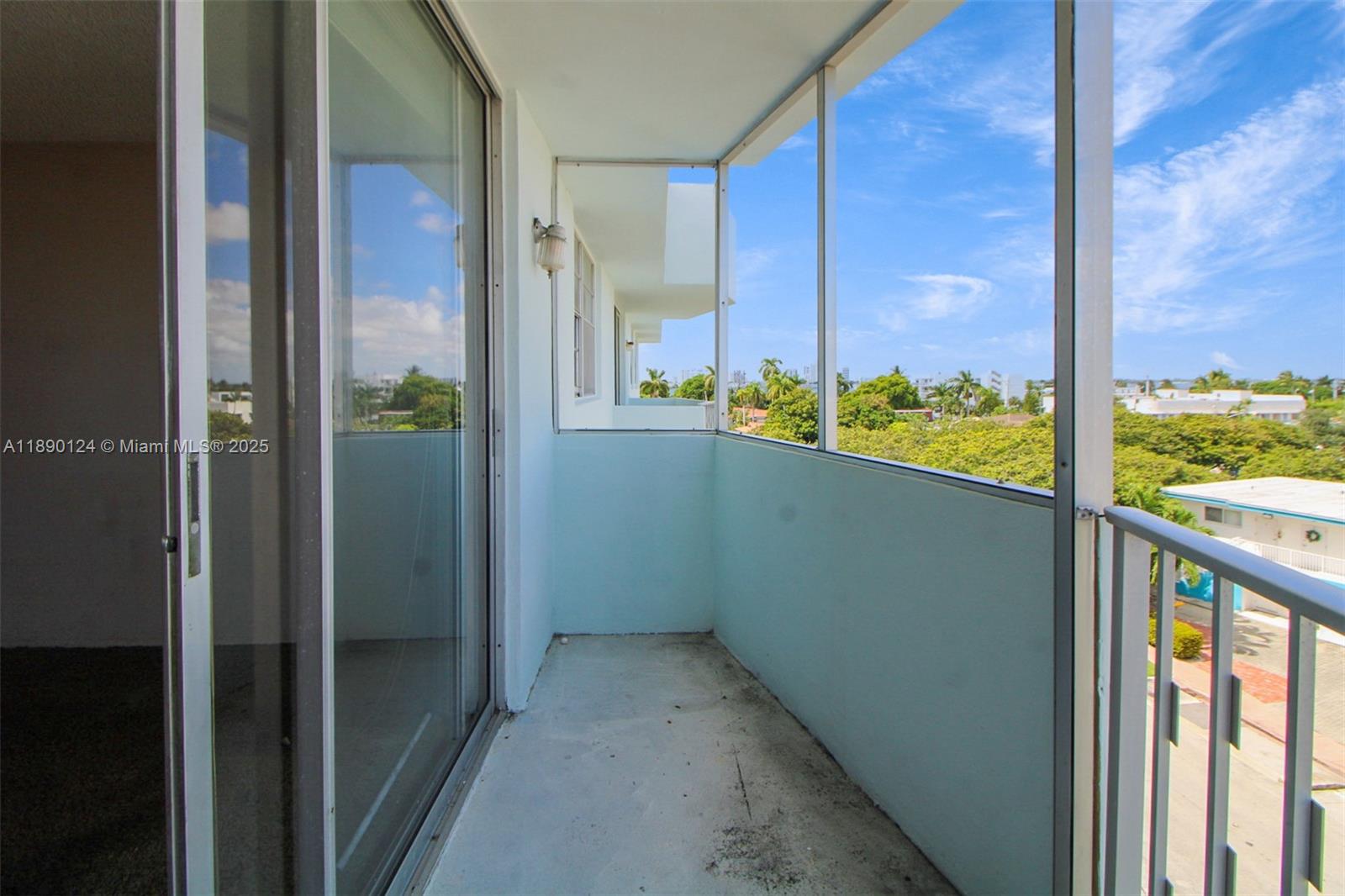 LISETTE CONDO - Residential