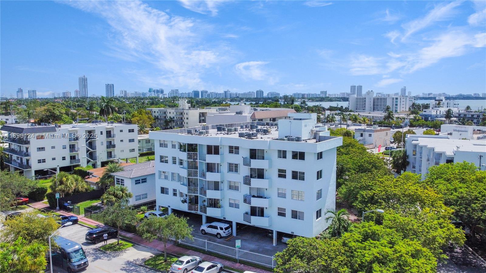 LISETTE CONDO - Residential