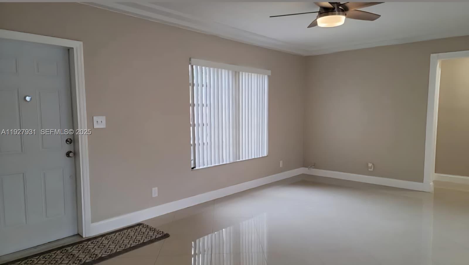 HOLLYWOOD LITTLE RANCHES - Residential Lease