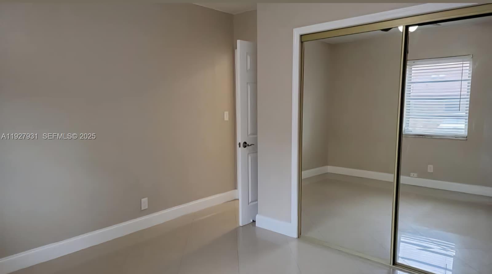 HOLLYWOOD LITTLE RANCHES - Residential Lease