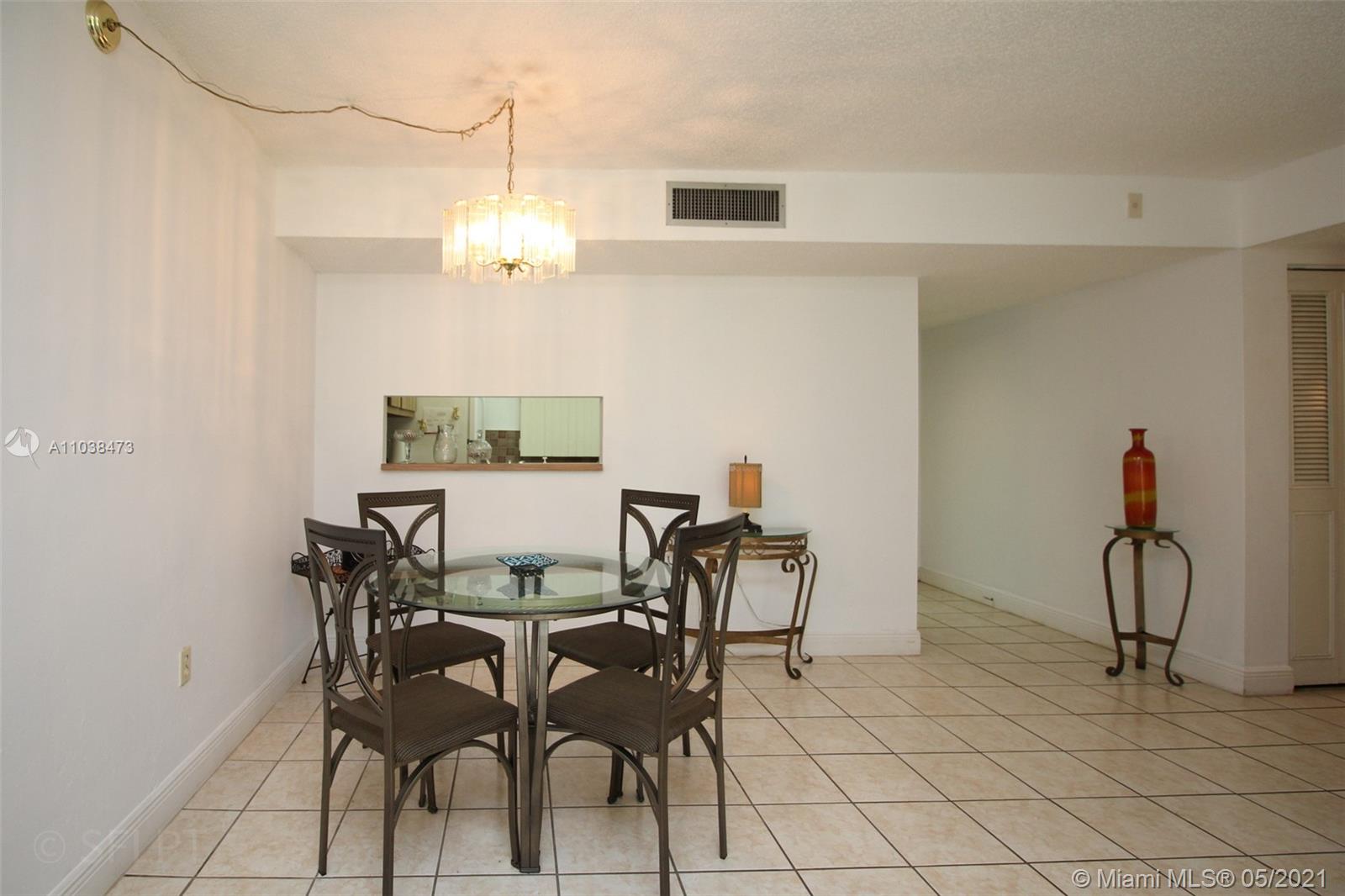 THE HORIZONS CONDO #7 - Residential