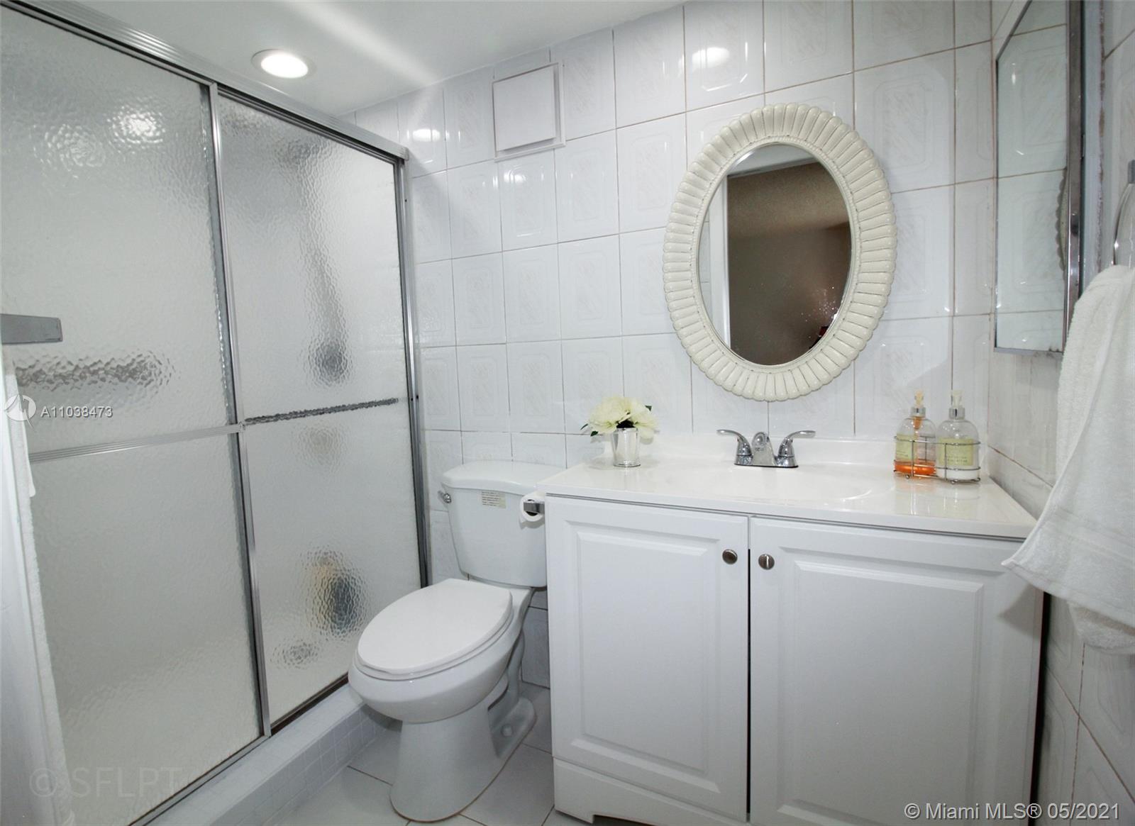 THE HORIZONS CONDO #7 - Residential