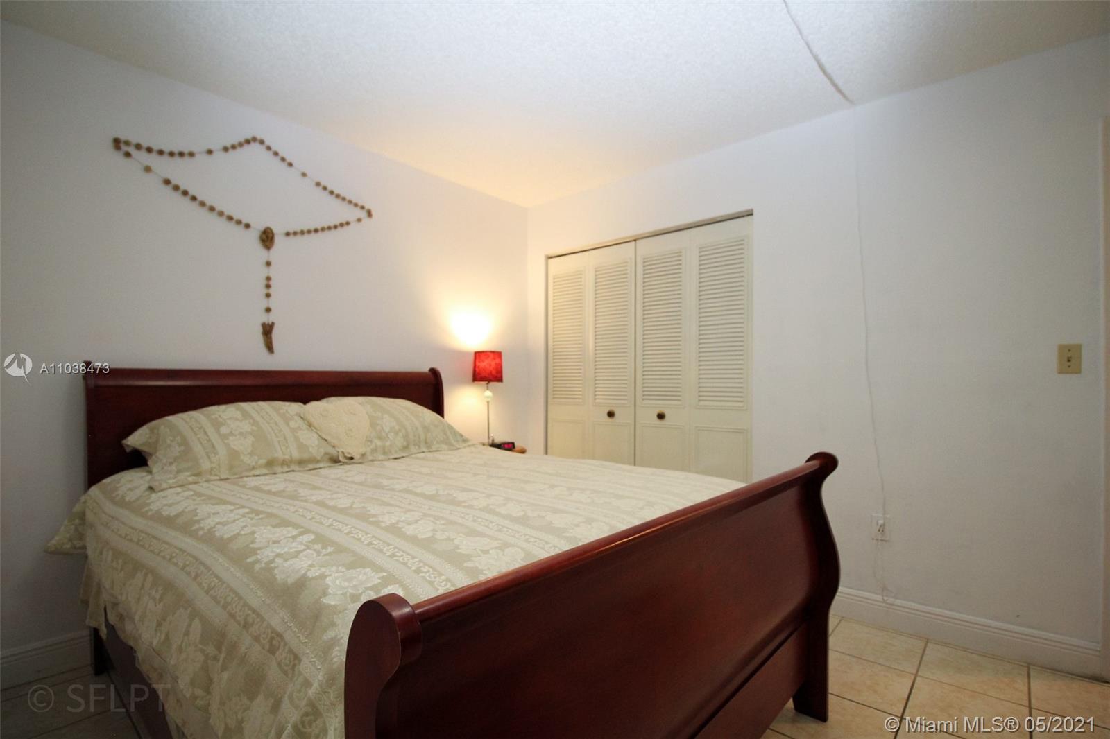 THE HORIZONS CONDO #7 - Residential