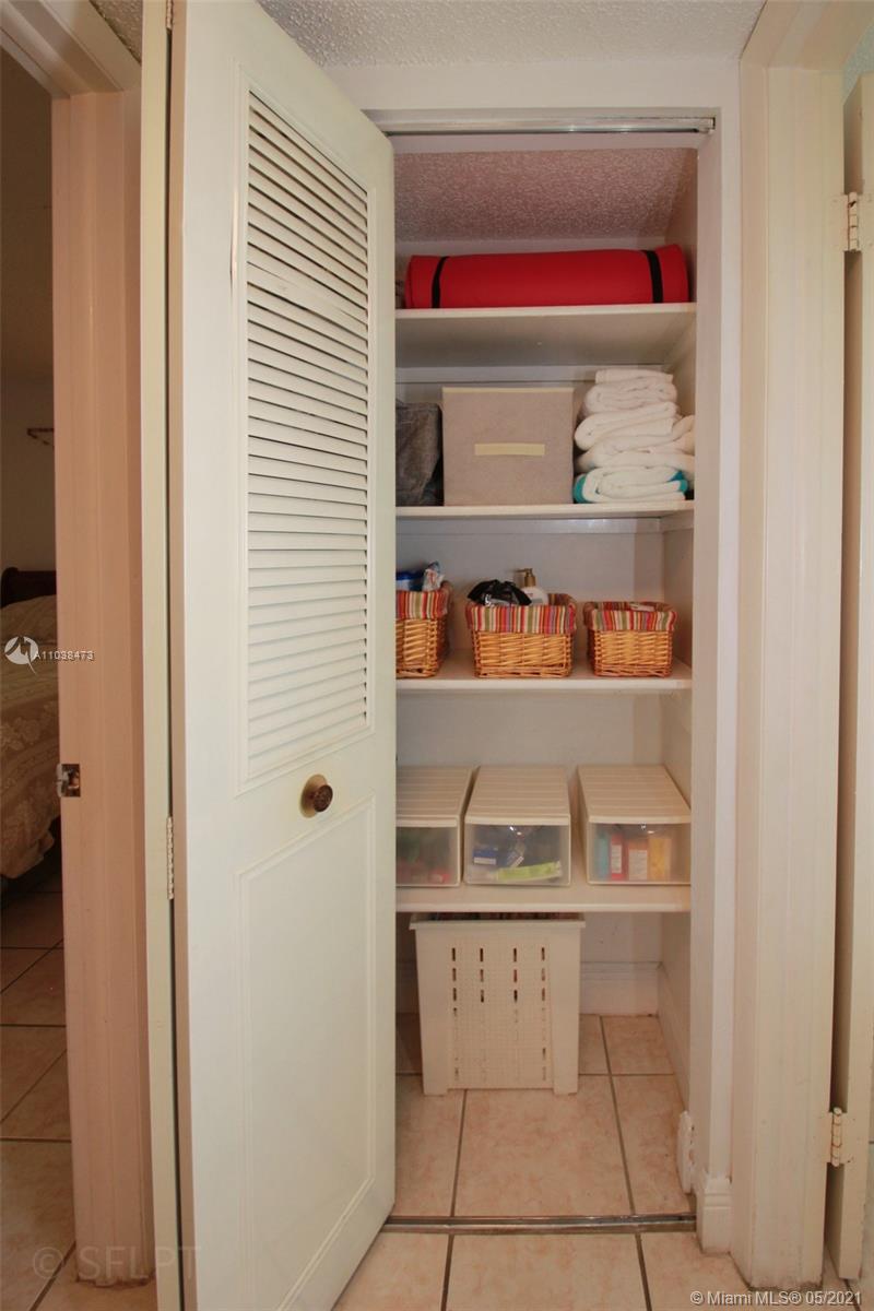 THE HORIZONS CONDO #7 - Residential