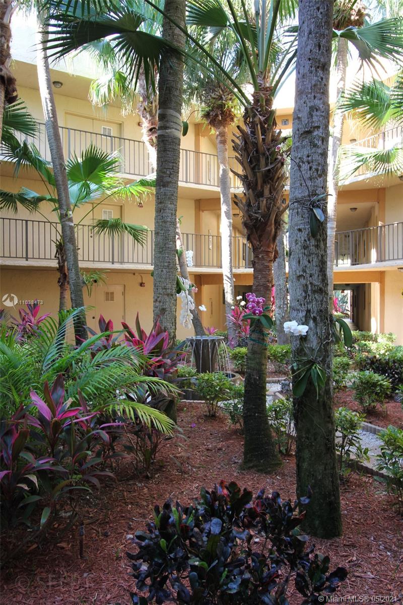 THE HORIZONS CONDO #7 - Residential