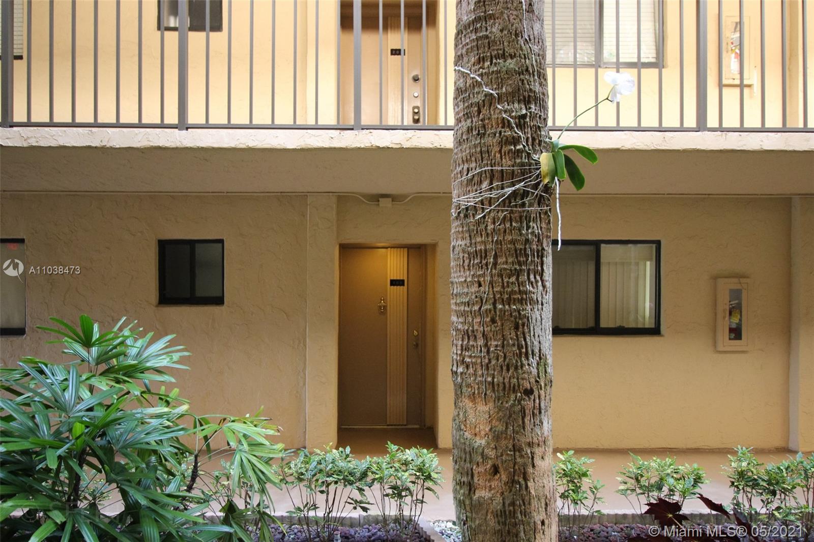 THE HORIZONS CONDO #7 - Residential