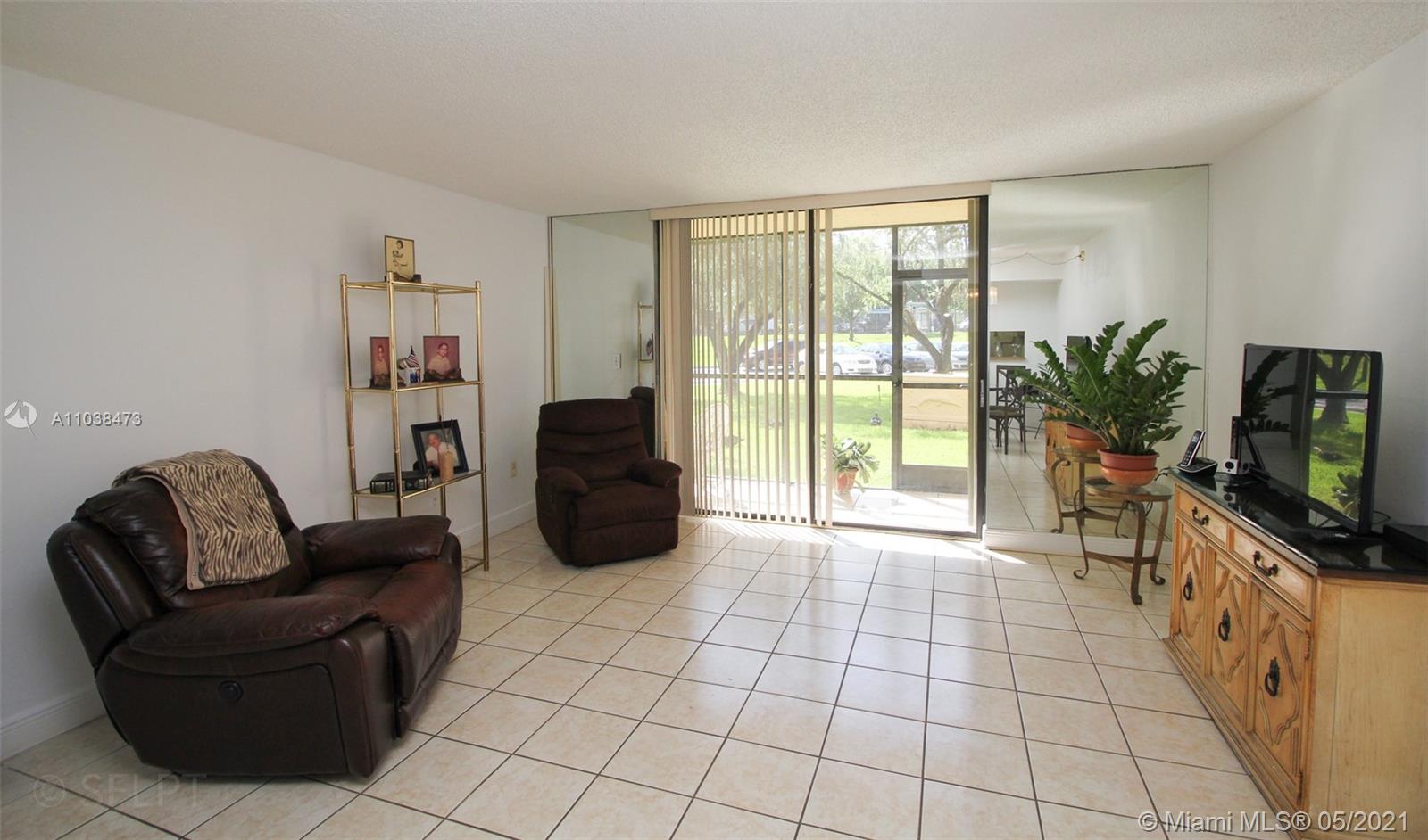 THE HORIZONS CONDO #7 - Residential