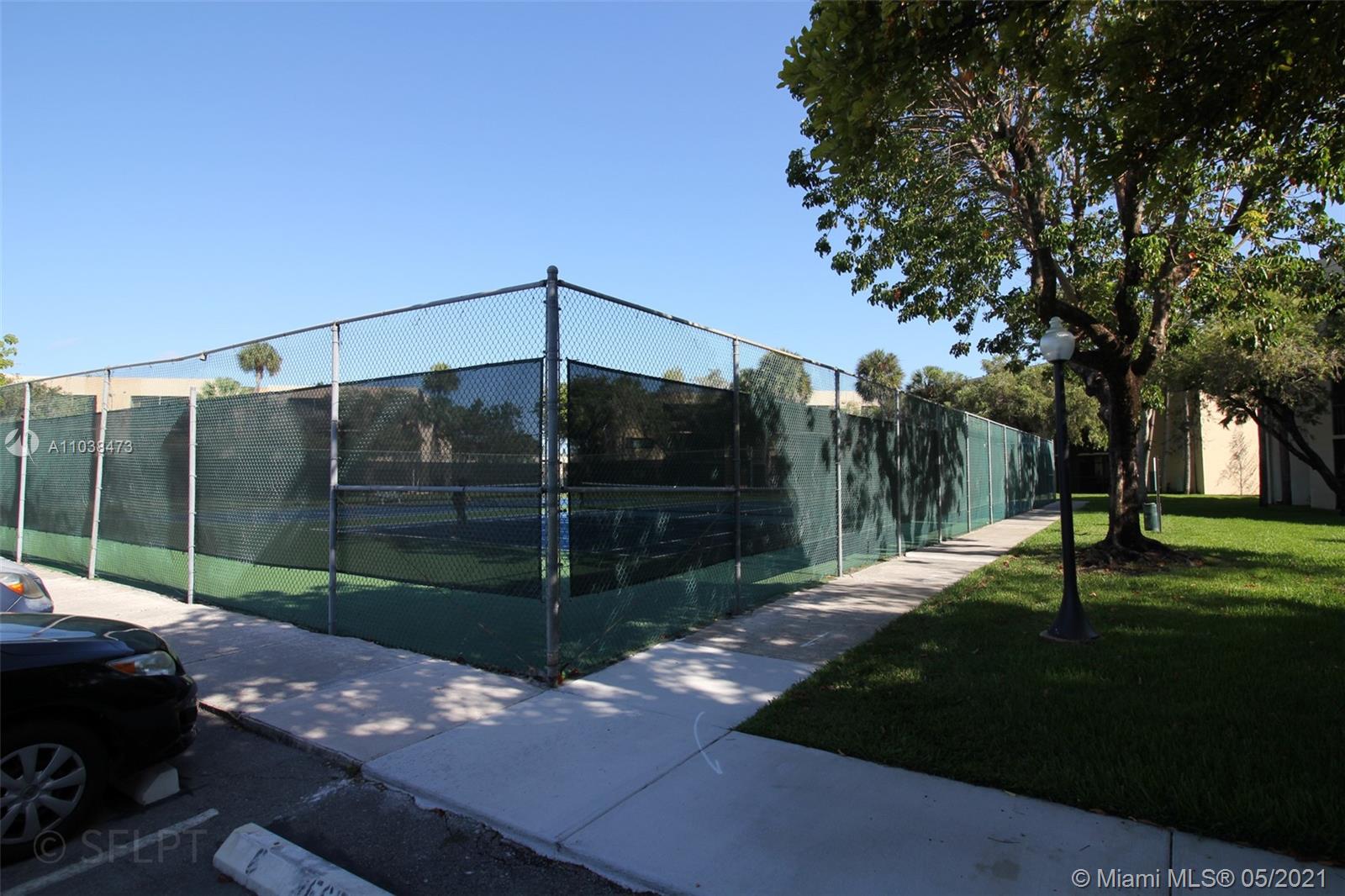 THE HORIZONS CONDO #7 - Residential