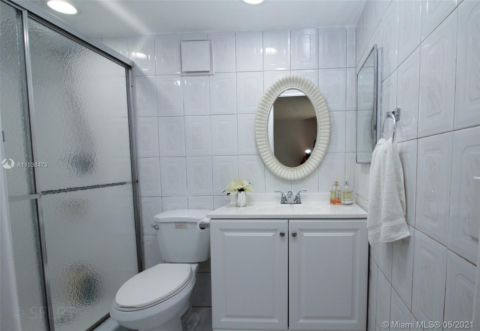 THE HORIZONS CONDO #7 - Residential