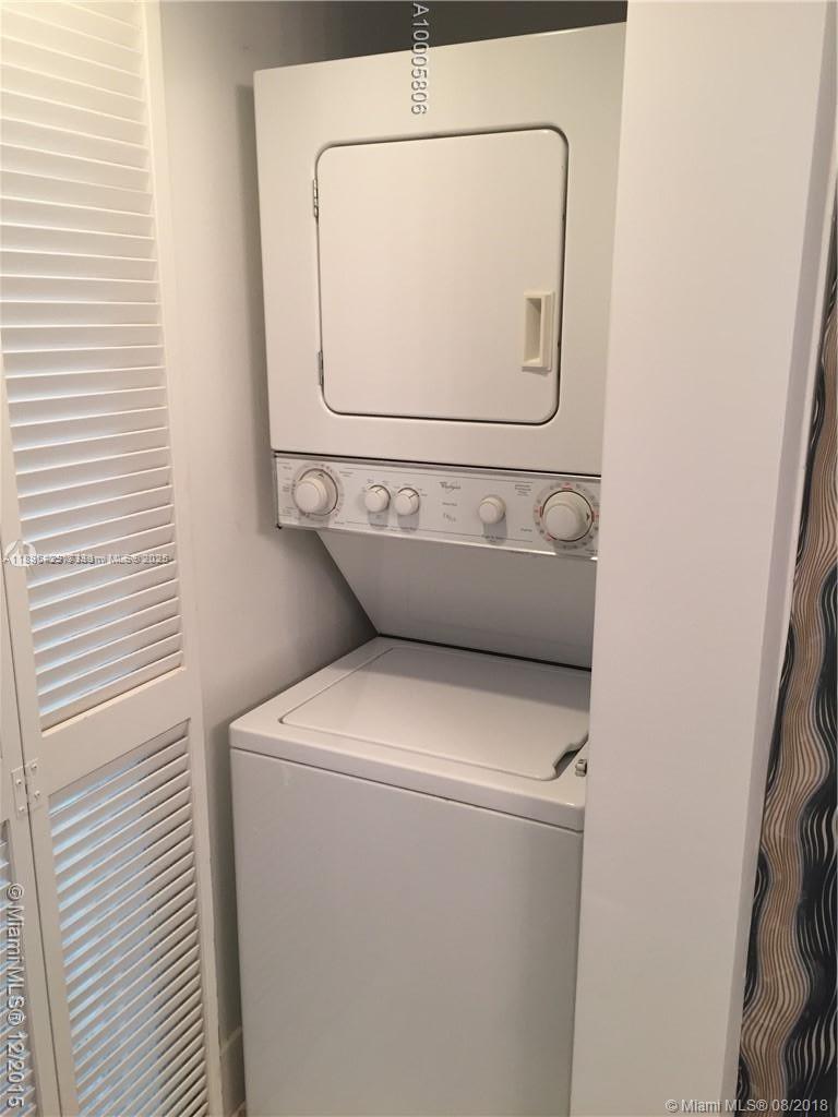 Club At Brickell Bay Plaz - Residential Lease