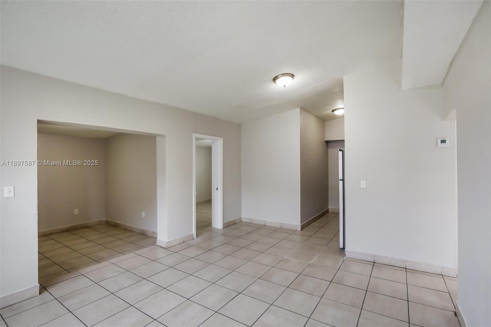 MYRTLE GROVE 1ST ADDN - Residential Lease