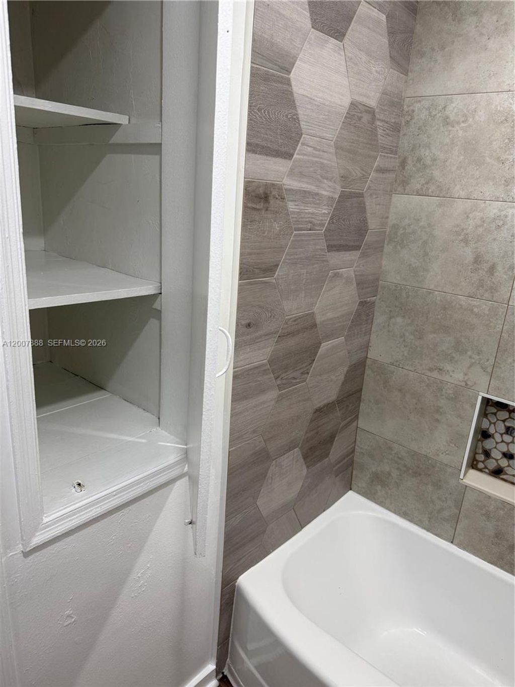 Photo of 645 NE 35 St #1, Oakland Park, FL 33334 (MLS # A12007888)
