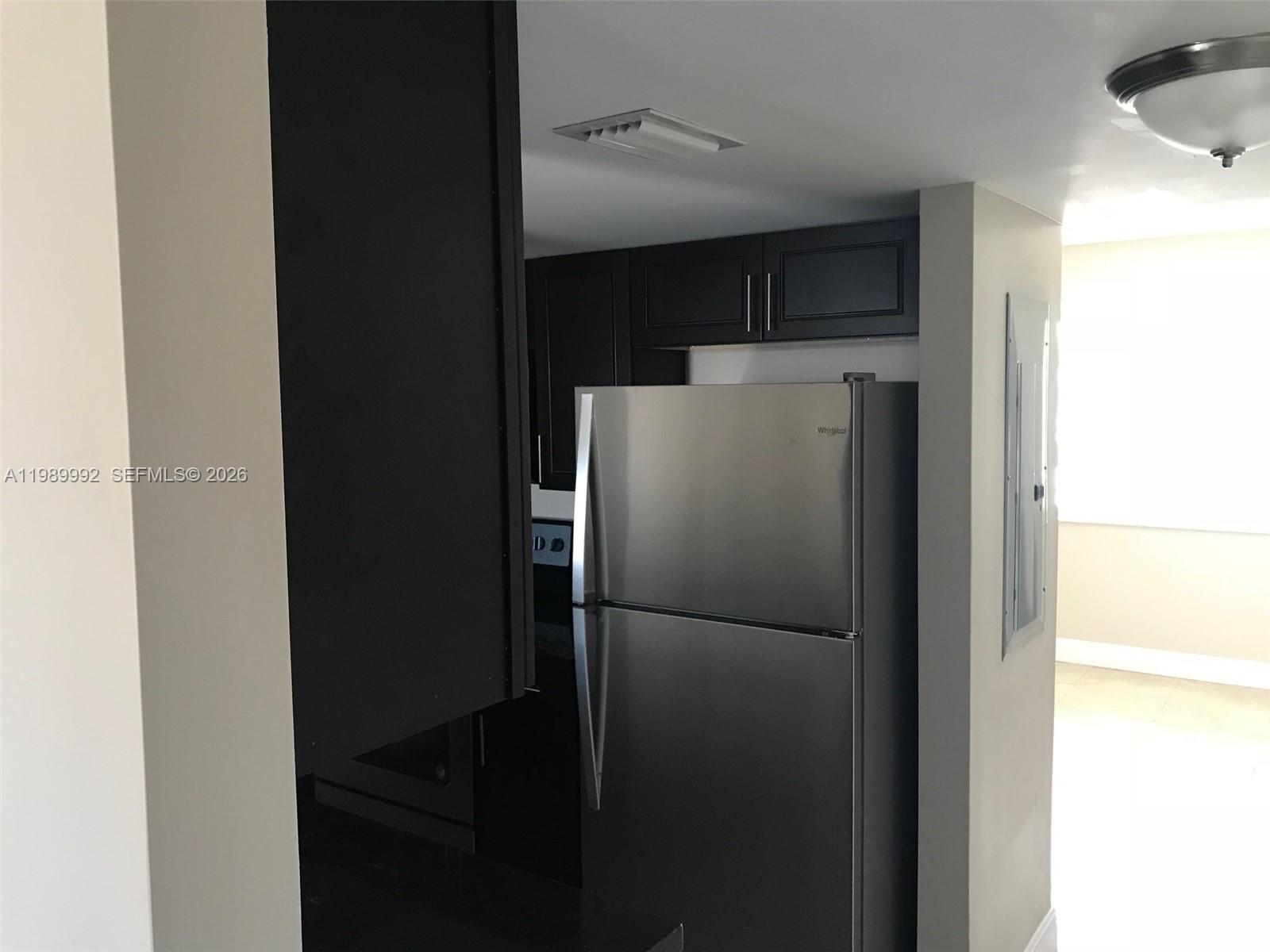 TOWN PARK PLAZA NORTH CON - Residential