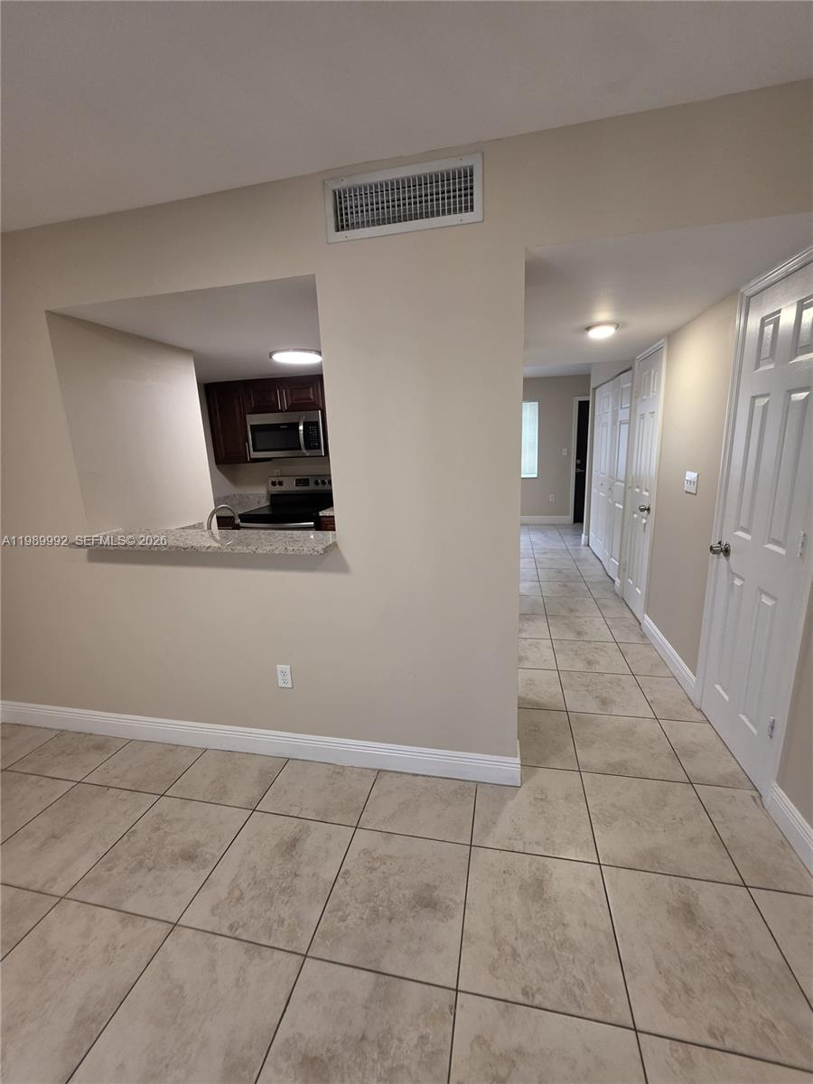 1990 NW 4th Ct 7