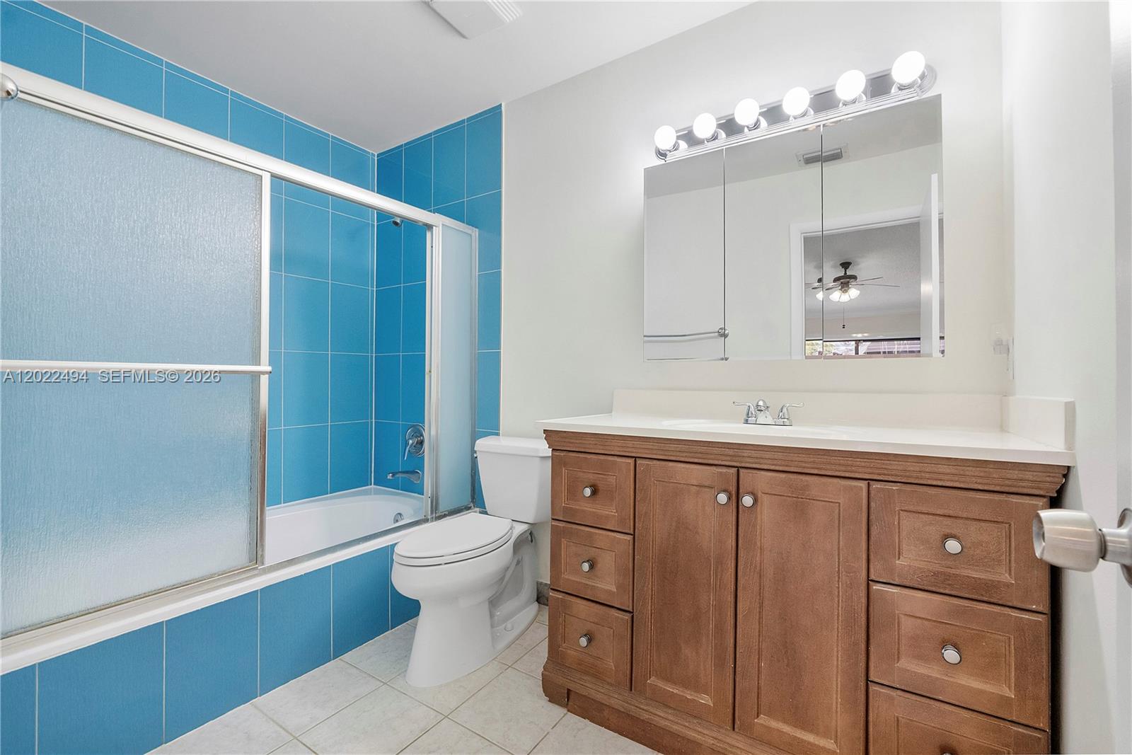 Sheridan Oaks Villa - Residential