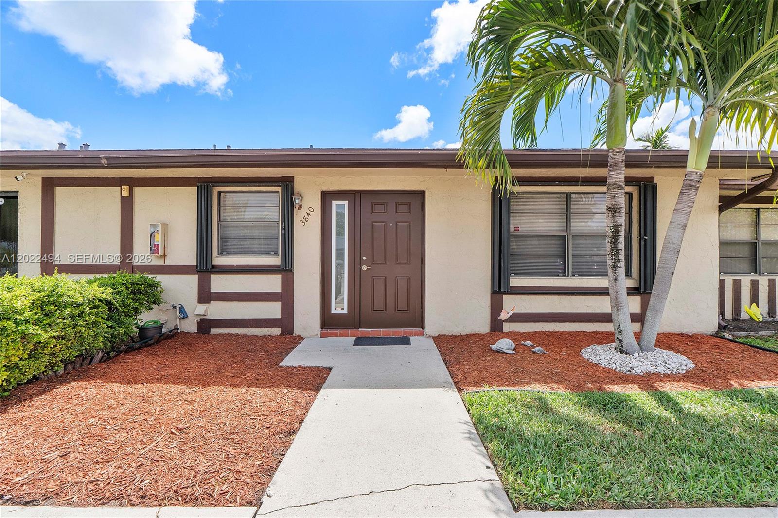 Sheridan Oaks Villa - Residential