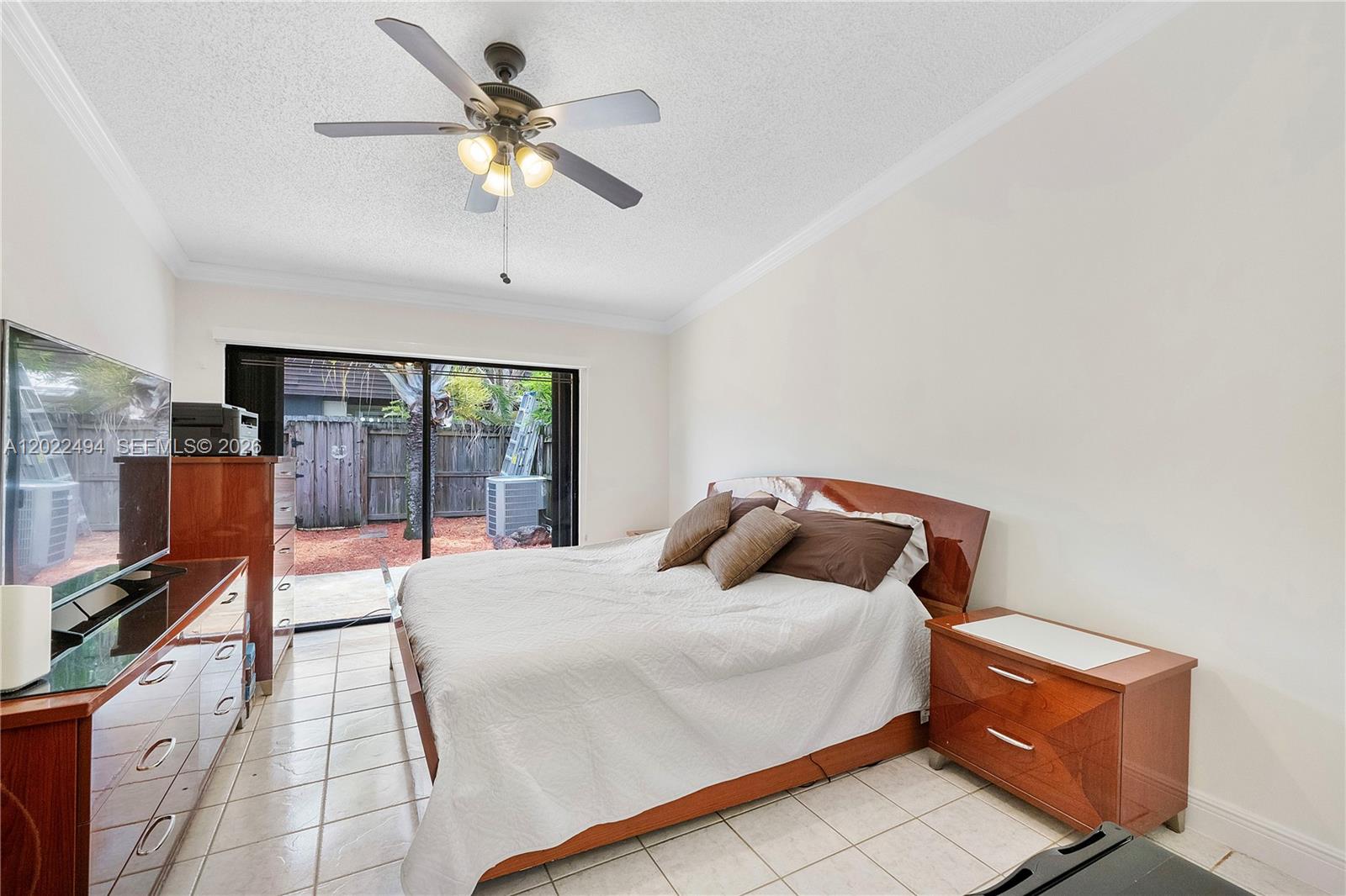 Sheridan Oaks Villa - Residential