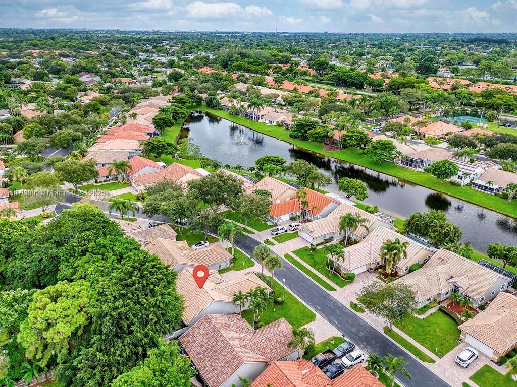 TROPICAL LAKES PH 2 - Residential