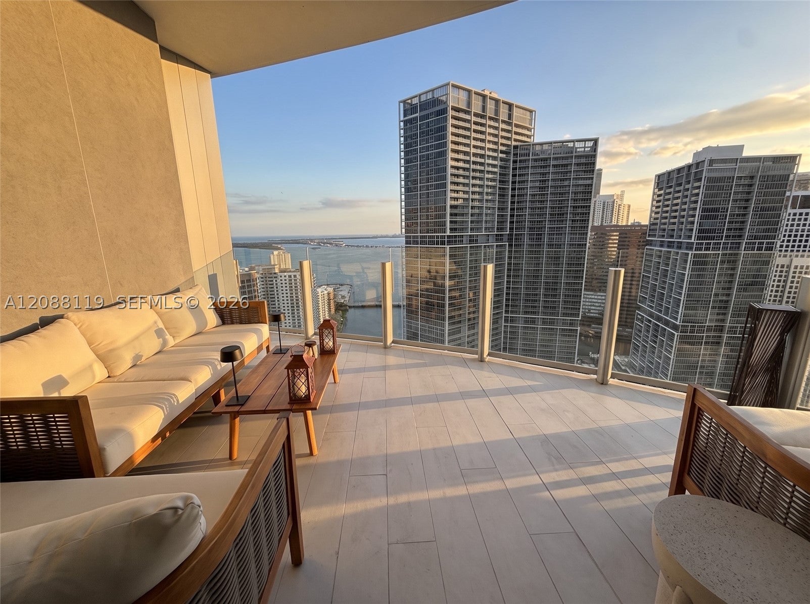 300 Biscayne Boulevard Way 4007W