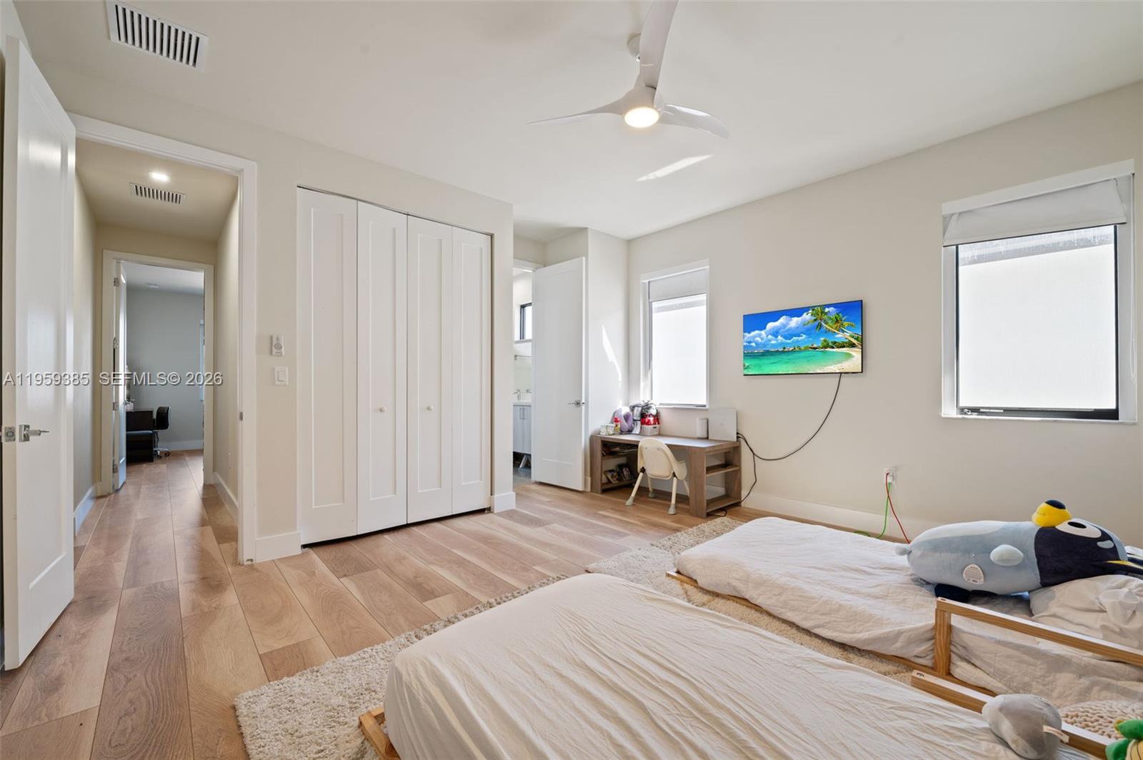 DOWNTOWN DORAL SOUTH PHAS - Residential