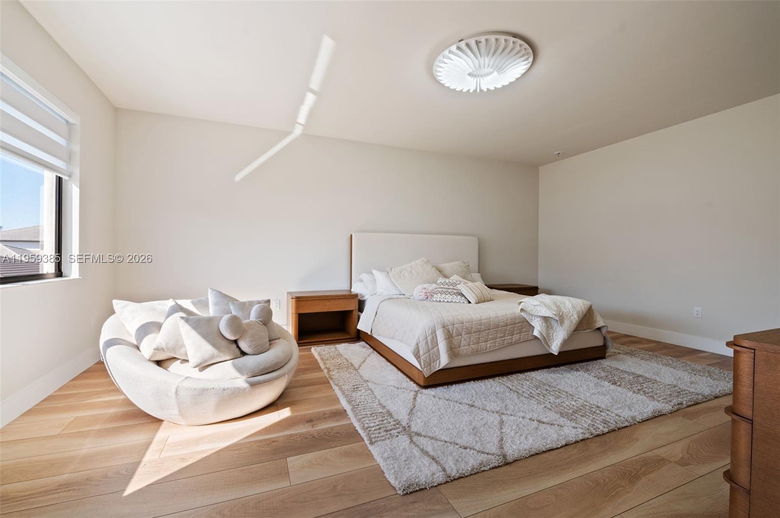 DOWNTOWN DORAL SOUTH PHAS - Residential