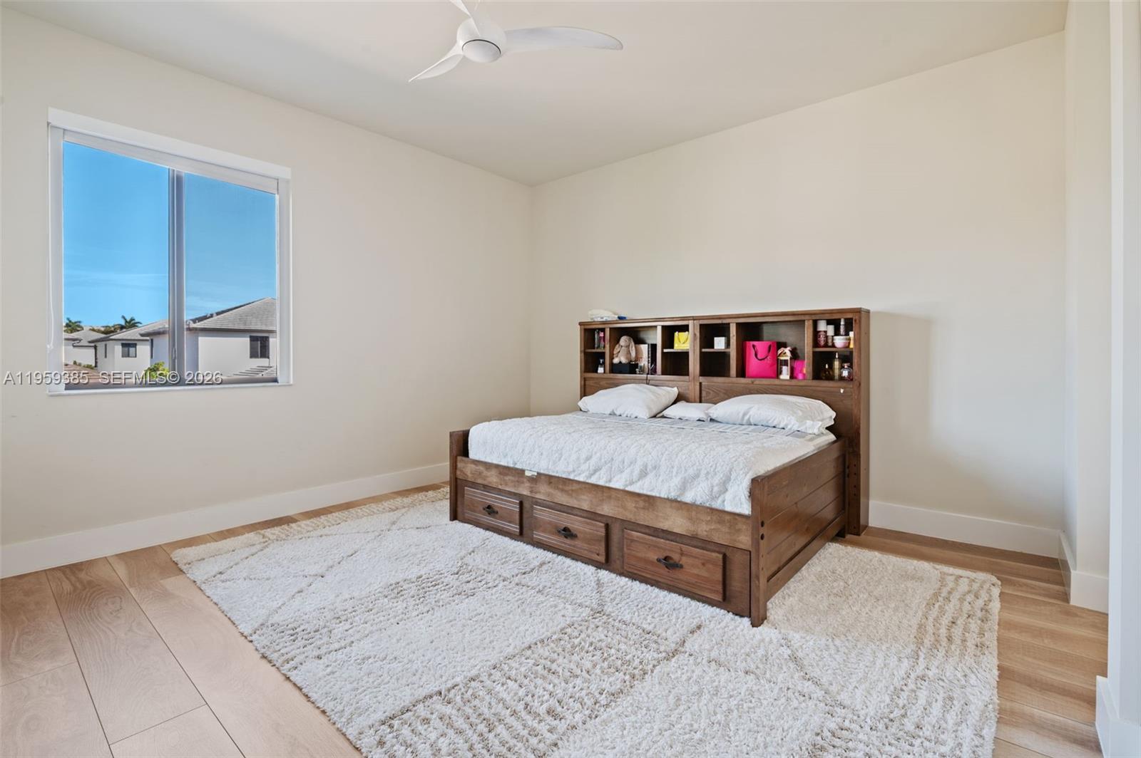 DOWNTOWN DORAL SOUTH PHAS - Residential