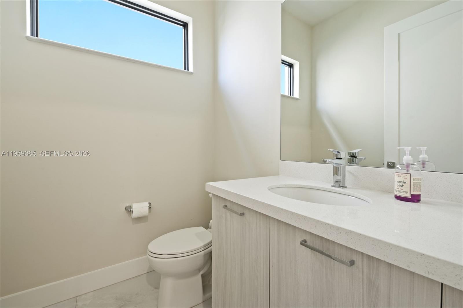 DOWNTOWN DORAL SOUTH PHAS - Residential