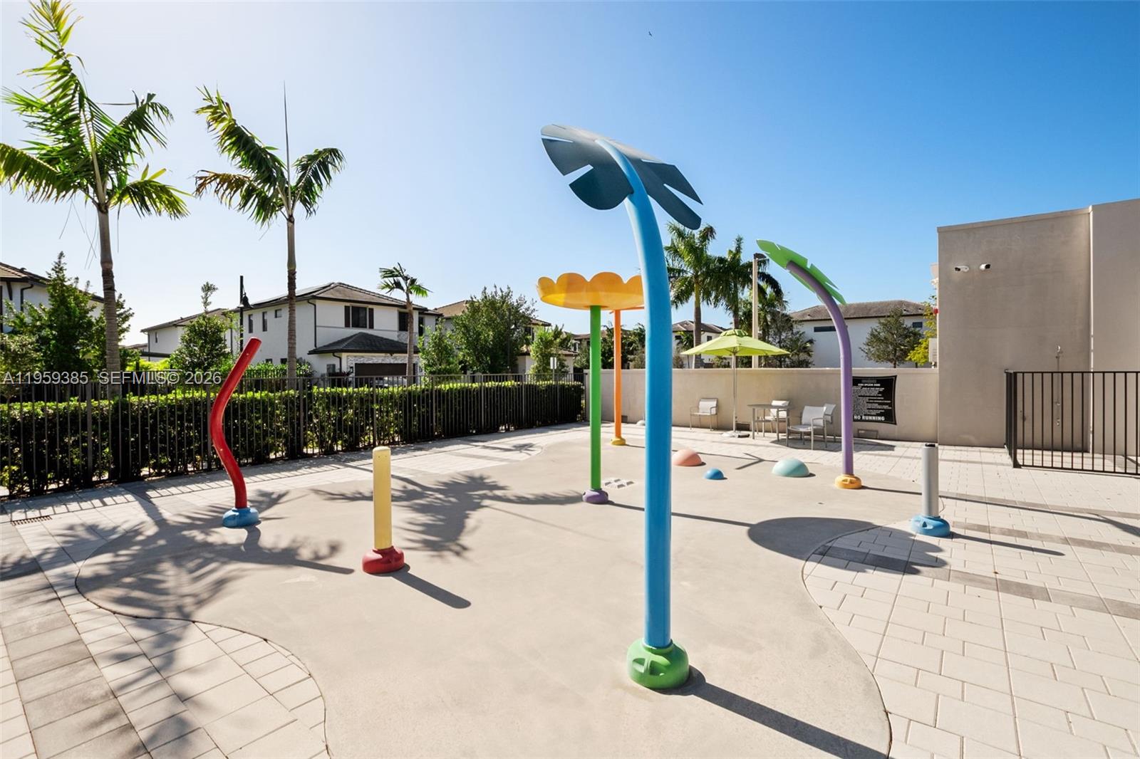 DOWNTOWN DORAL SOUTH PHAS - Residential