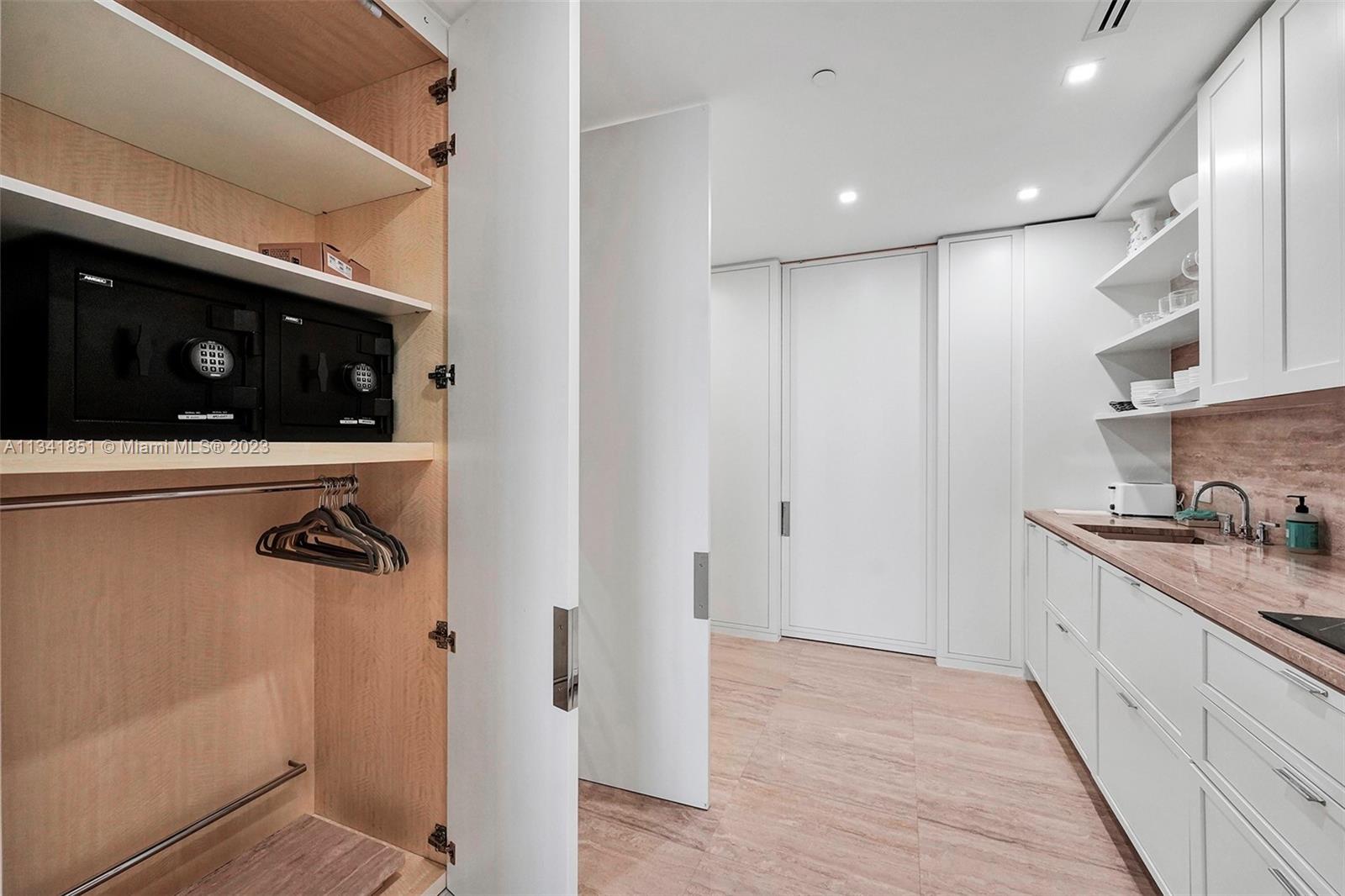 BAL HARBOUR CENTER CONDO - Residential Lease
