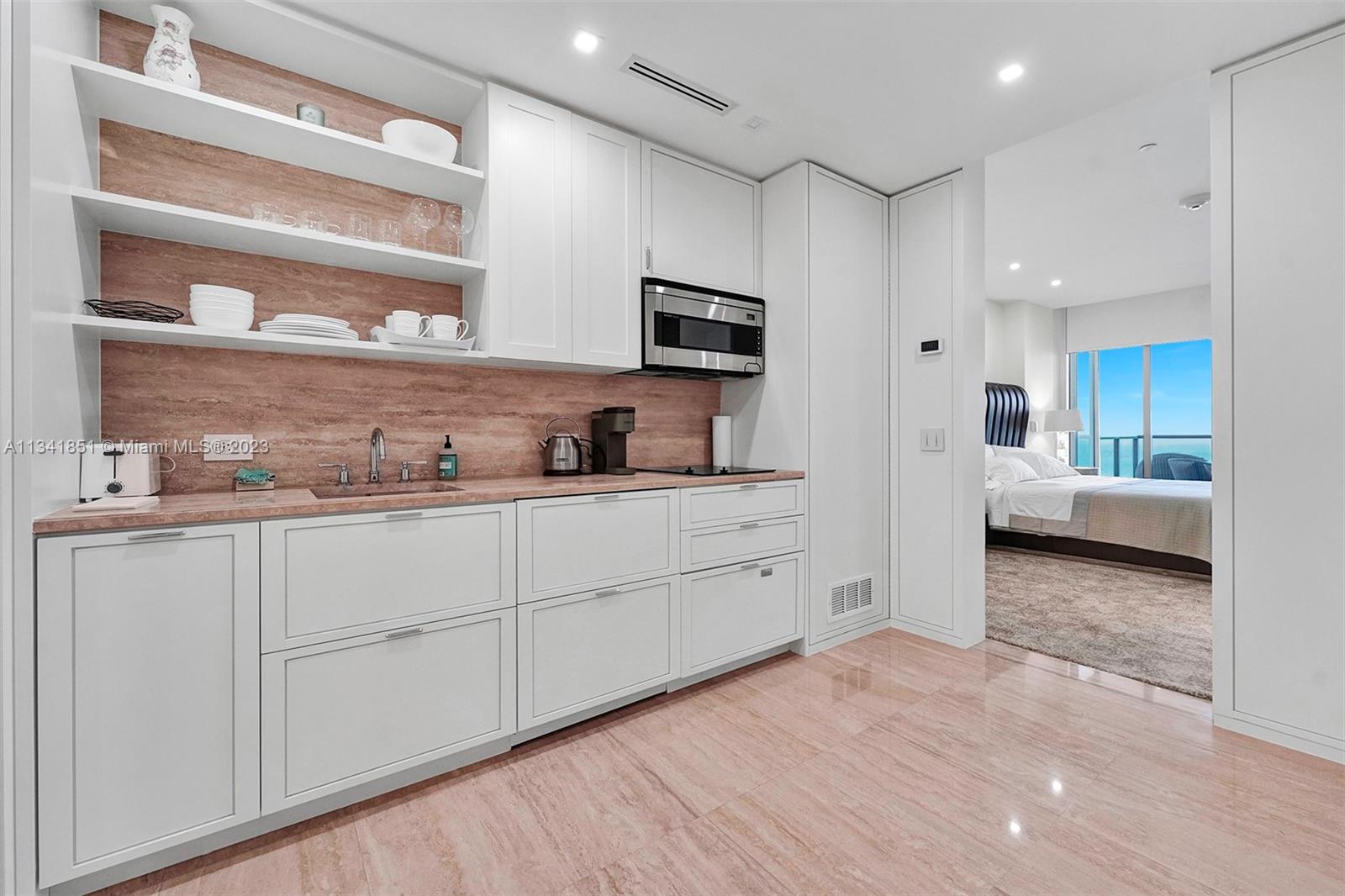 BAL HARBOUR CENTER CONDO - Residential Lease