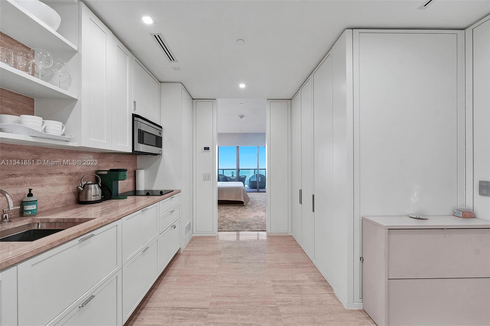 BAL HARBOUR CENTER CONDO - Residential Lease