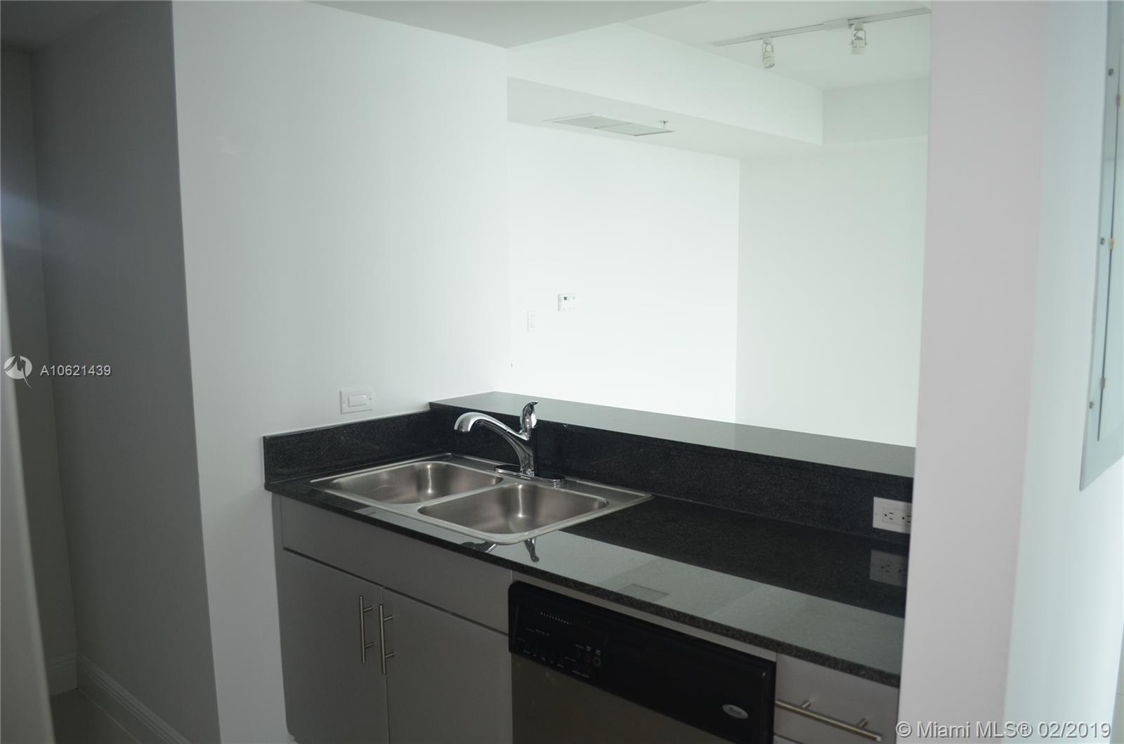 TERRAZAS RIVERPARK VILLAG - Residential Lease