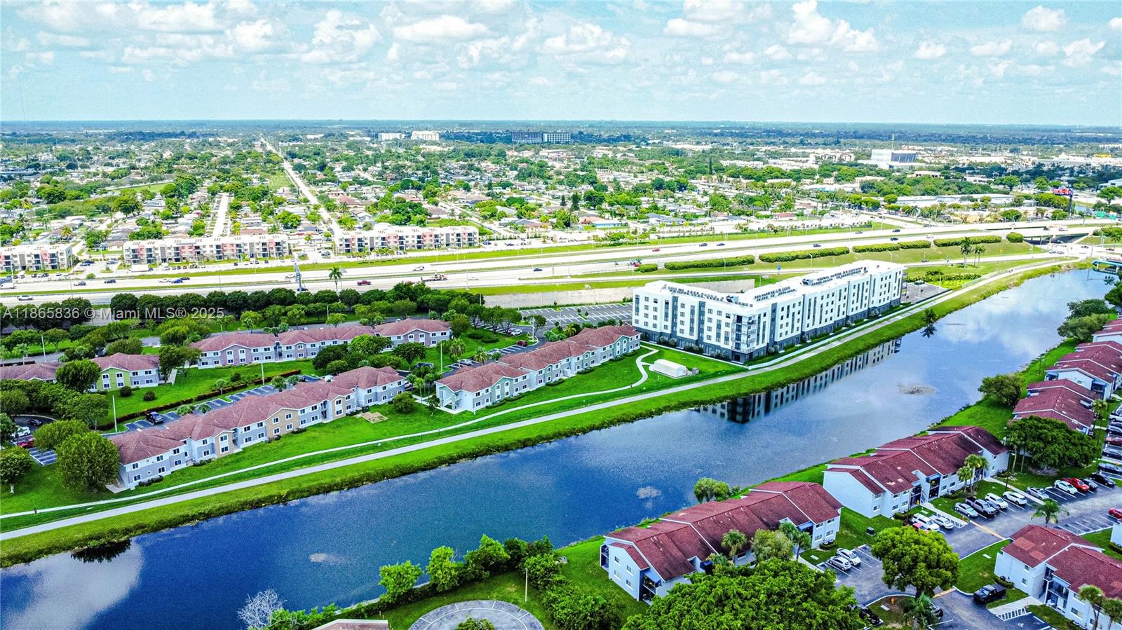 CUTLER CREEK VILLAGE COND - Residential